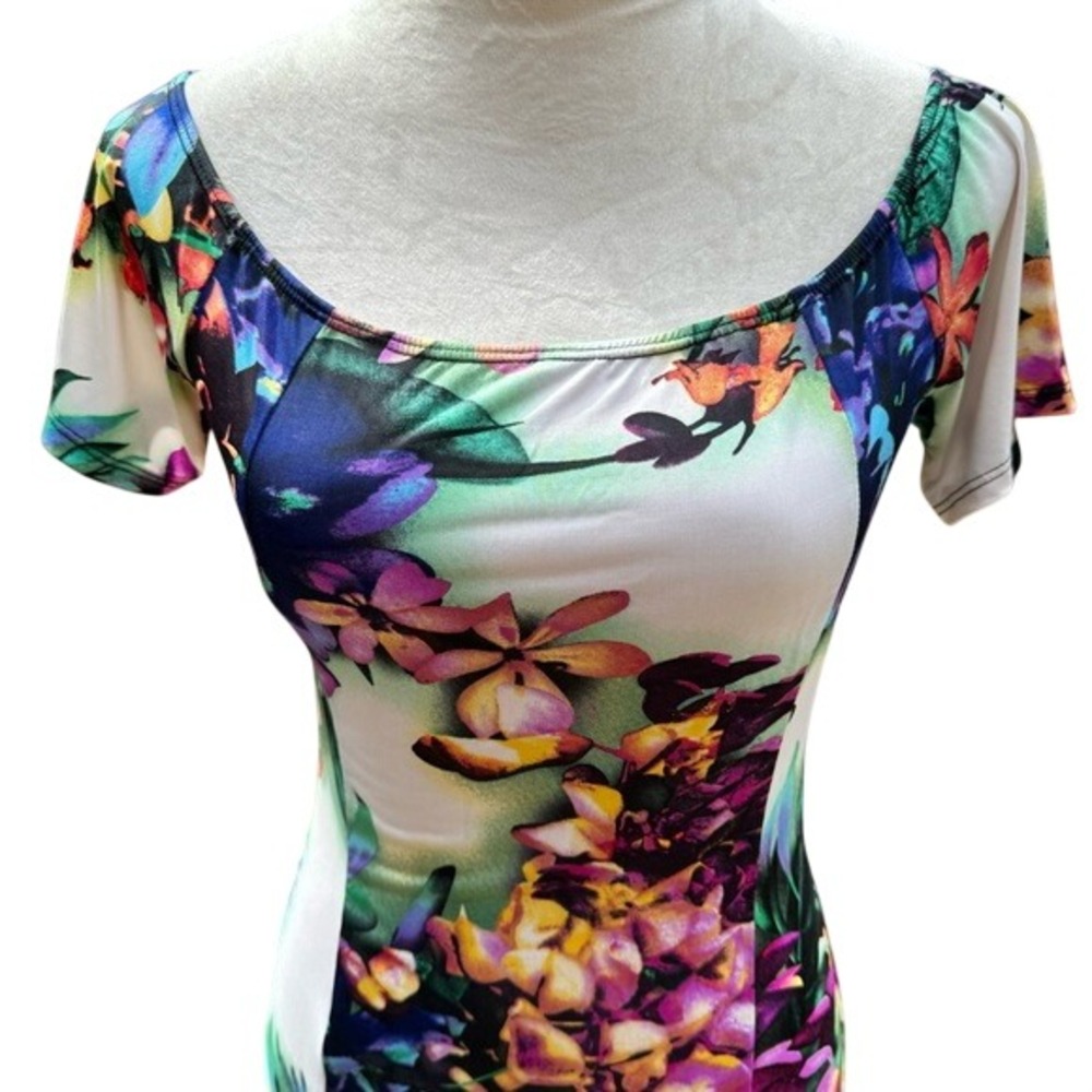 A3 DESIGN. Multicolored Maxi Dress.‎ Front Split. Size Large. Cap Sleeves.